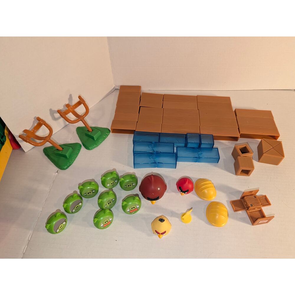 Angry Birds Knock On Wood Game Replacement Parts Pieces Piggy Lot Set